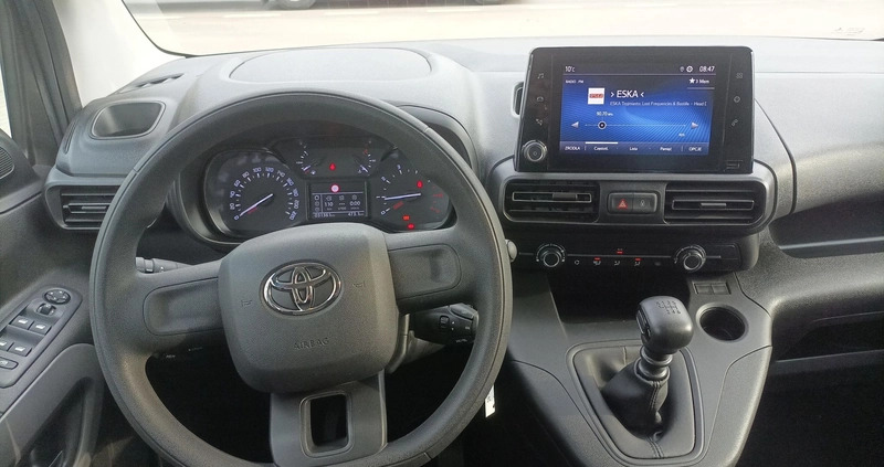 Toyota Proace City Verso cena 112700 przebieg: 31500, rok produkcji 2022 z Sejny małe 254